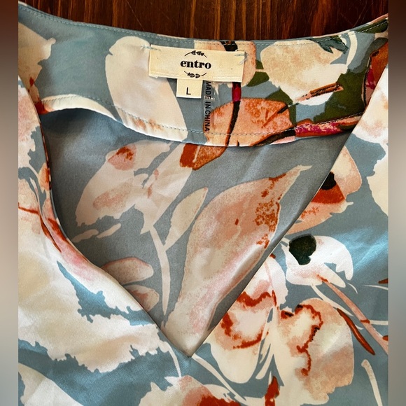 ENTRO Floral V Neck Spring Dress - Picture 4 of 11